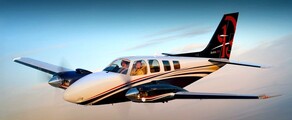 Beechcraft Baron G58 en vol