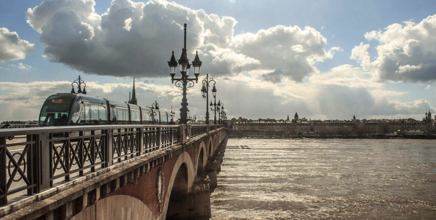 Pont à Bordeaux