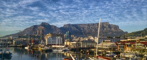 V&A Waterfront à Cape Town avec Table Mountain