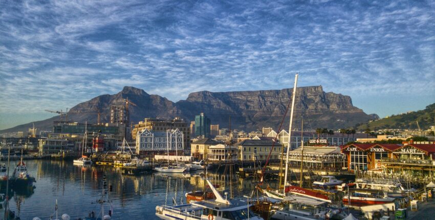 V&A Waterfront à Cape Town avec Table Mountain
