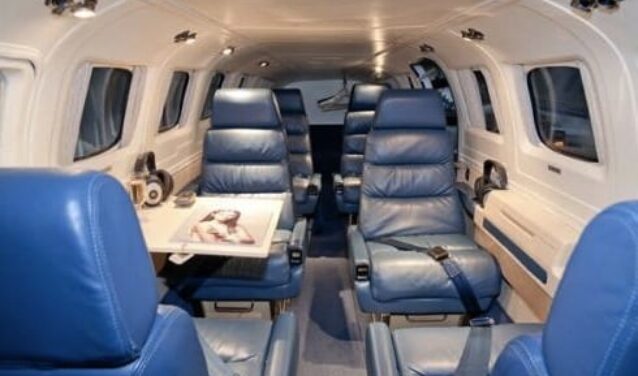 CESSNA 2 CONQUEST-2 cabine intérieur