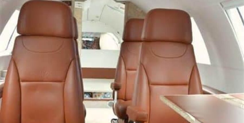 .location jet privé MERLIN 300, intérieur sièges marron