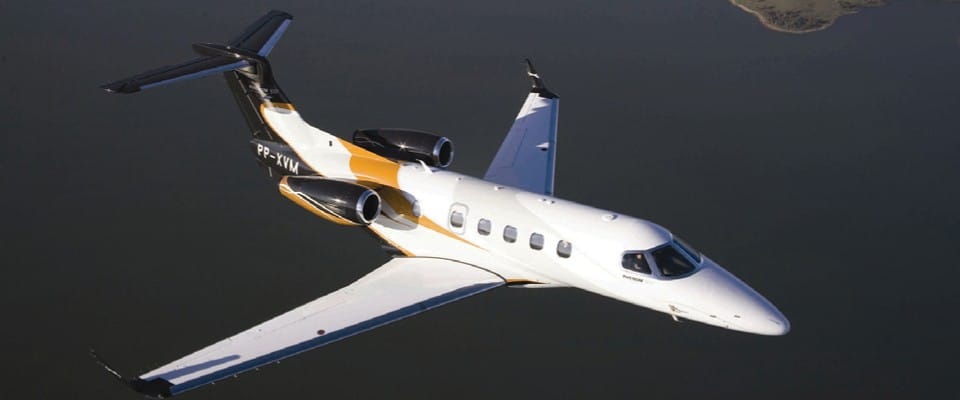 Location jet privé : Jet blanc et ou sur l'eau.