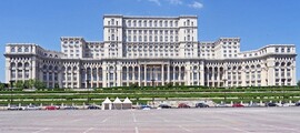 **Requête cible Yoast SEO:** Le Palais du Parlement à Bucarest

Le Palais du Parlement, vu de face.