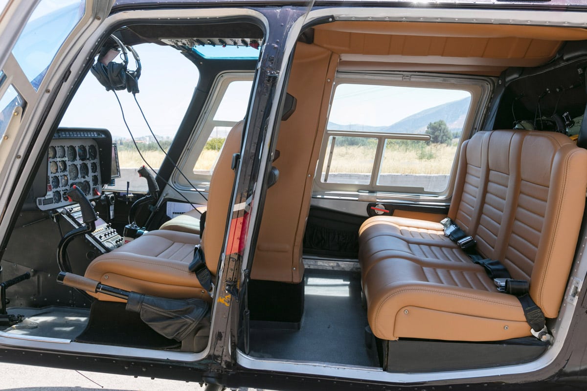 Hélicoptère Bell 206 intérieur en cuir
