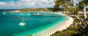 location de jet privé vers Anguilla, plage turquoise.