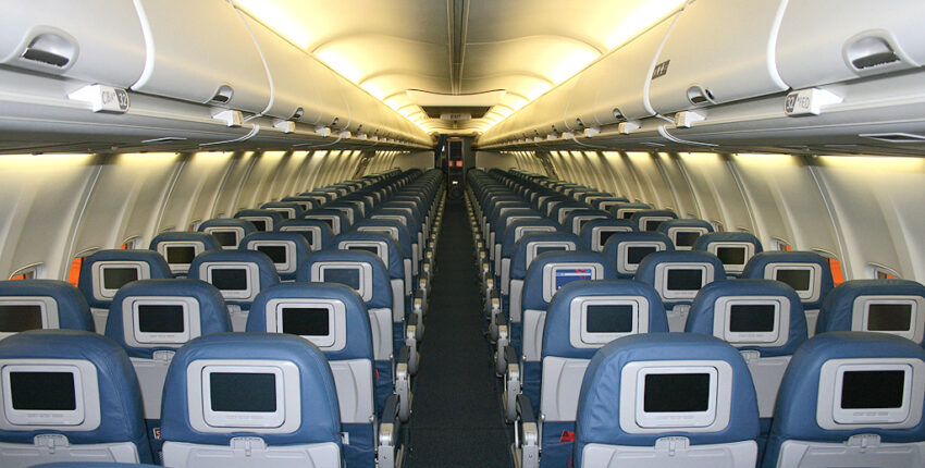 Boeing 737 800 cabin