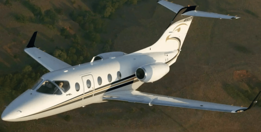 Hawker 400 location jet privé