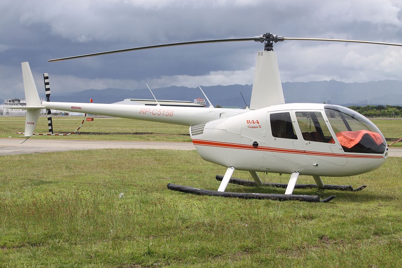 Robinson r44 фото