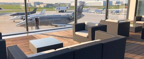 Terminal de jets privés FBO à l'aéroport de Paris Le - Bourget