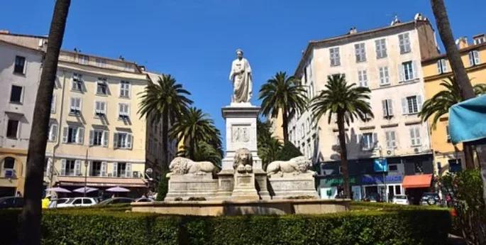 monument napoleon Bonaparte ajaccio