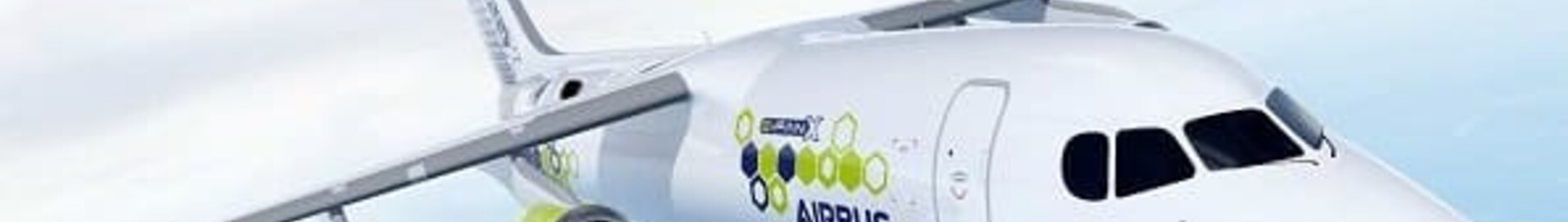 location de jet privé, Airbus quatre moteurs volant au-dessus des nuages