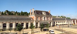 location de jet privé en gare de Brive, façade historique