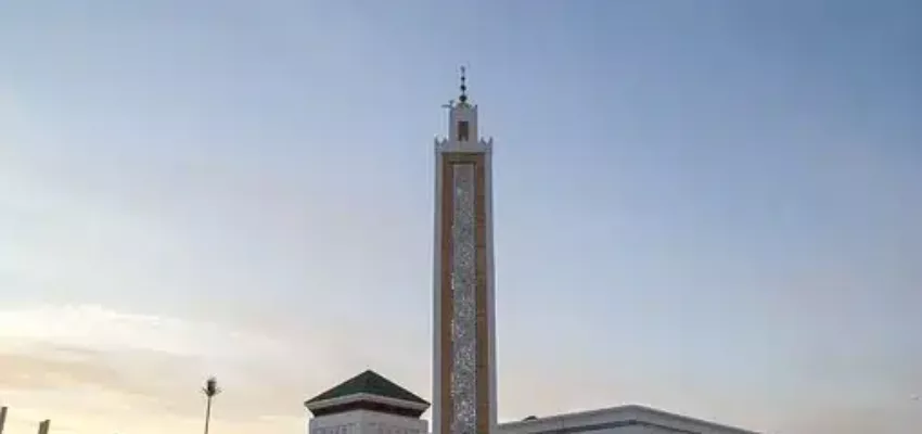 mosquée au couché du soleil à ranger