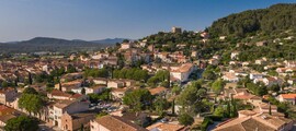 Panoramic,View,Of,A,City,,Cuers,,Var
