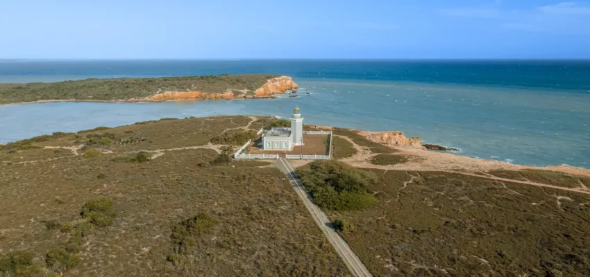 Cabo Rojo : Faro Los Morrillos vue aérienne.