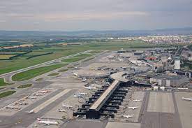L’aéroport de Vienne Schwechat vue aérienne