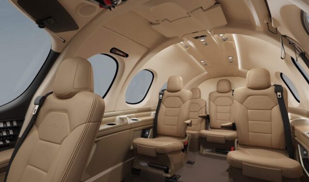 location jet privé Intérieur luxueux du VISION JET SF50, sièges en cuir beige