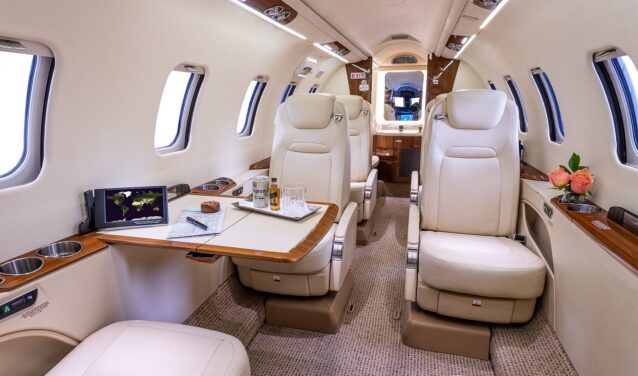 location de jet privé, intérieur LEARJET 70 luxe