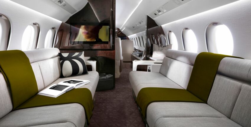 intérieur Falcon 8X