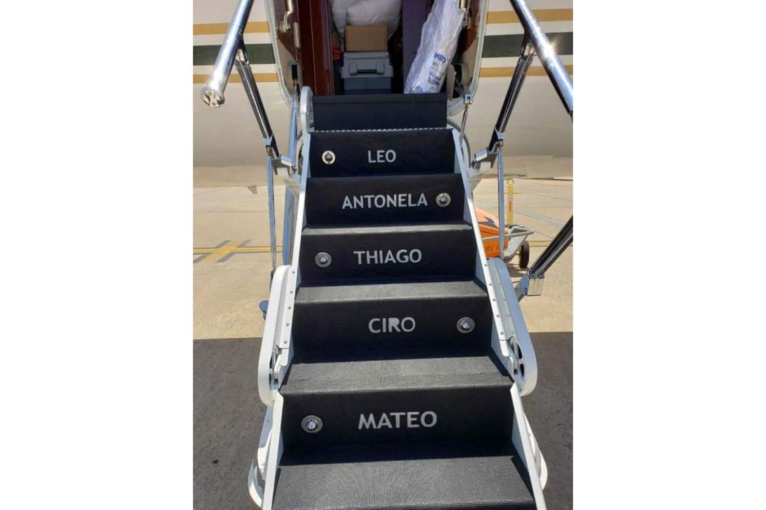 Leo Messi´s Private Gulfstream-V LV-IRQ, BARCELONA-EL PRAT:…