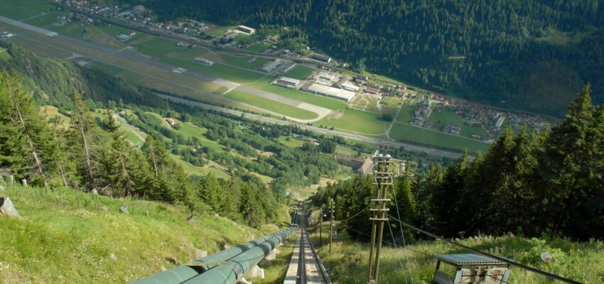 le funiculaire pour aller dans la vallée de Piora