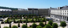 Place Francheville remplie de jardins, Périgueux