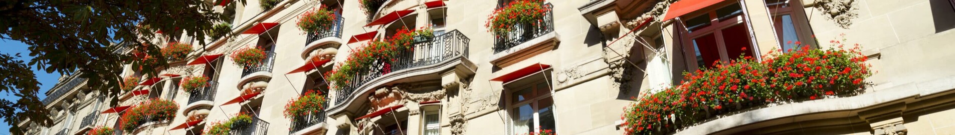 Vue extérieure de l'hotel de luxe Plaza athenee