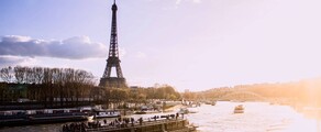 Hotel de luxe palace Shangri La Paris vue sur la Seine et la Tour Eiffel