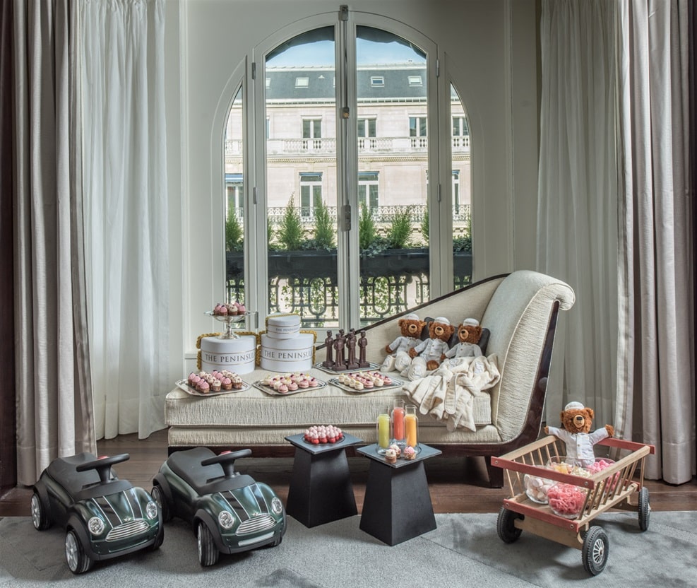 Peninsula paris hotel palace kids freindly intérieur d'une suite familliale
