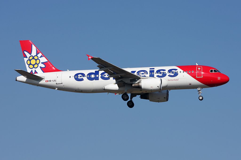 Edelweiss Air Airbus A320-214 HB-IJU
