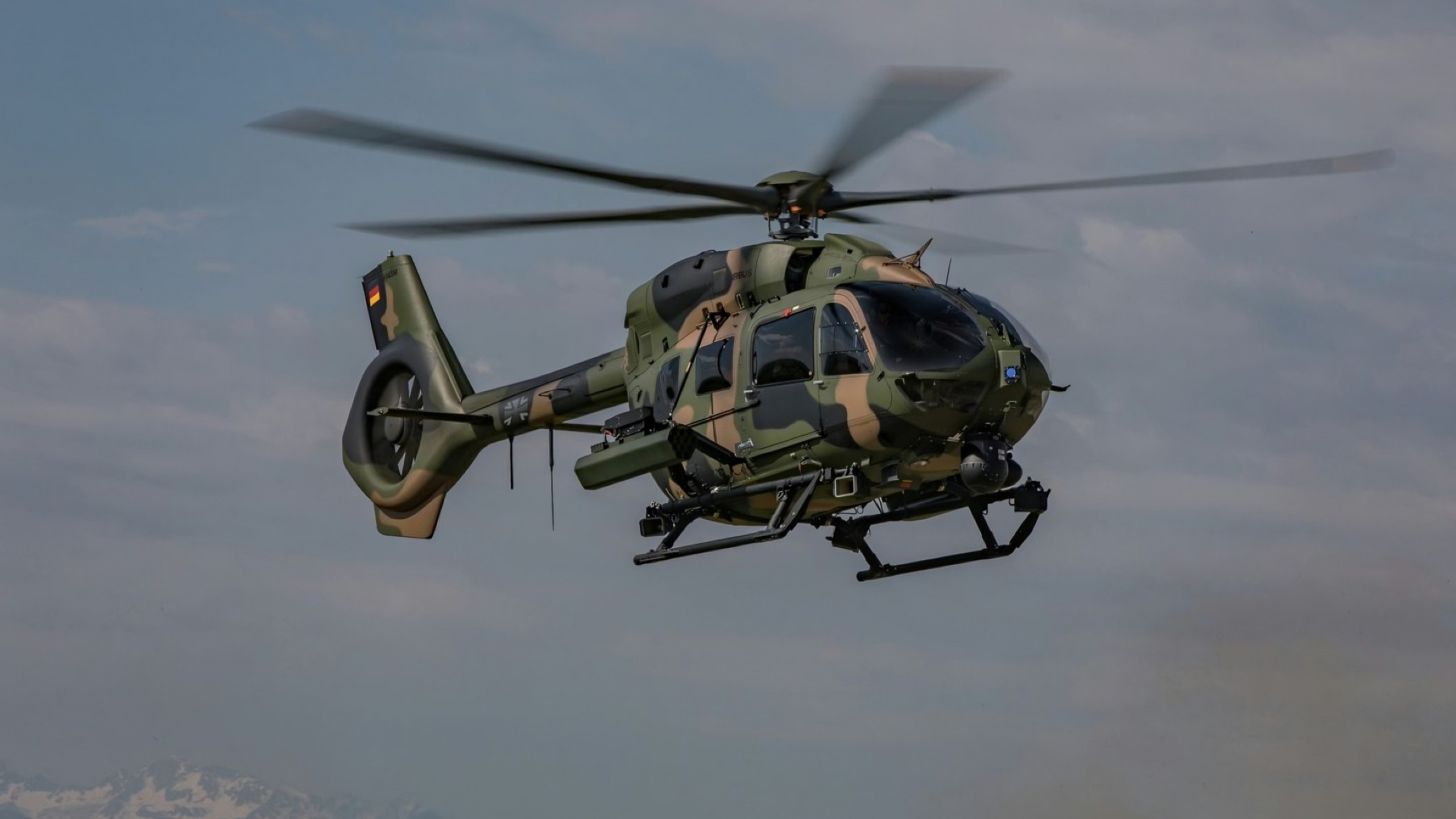 AEROAFFAIRES MESINFOFR Army governement helicopter