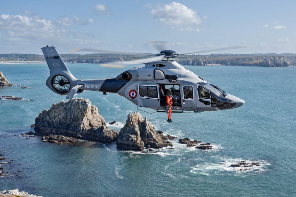 helicoptere air et marine