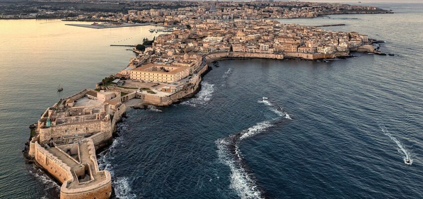 Ortigia Siracusa sicilia elicottero
