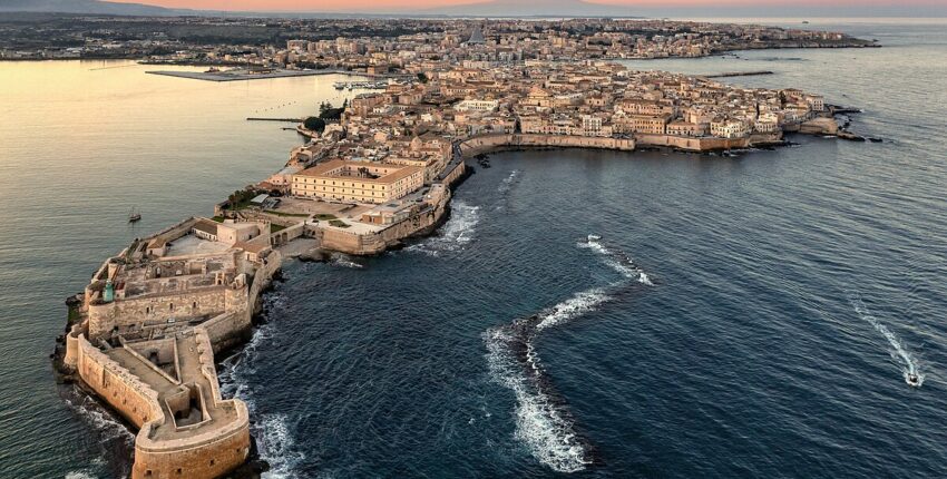 Ortigia Siracusa sicilia elicottero