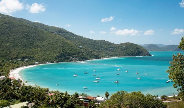 Saint-Thomas – Tortola : transfert en hélicoptère